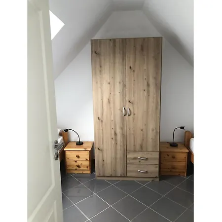 Bernstein-fewos Ca 15 Gehminuten Zum Ostseestrand Цемпин